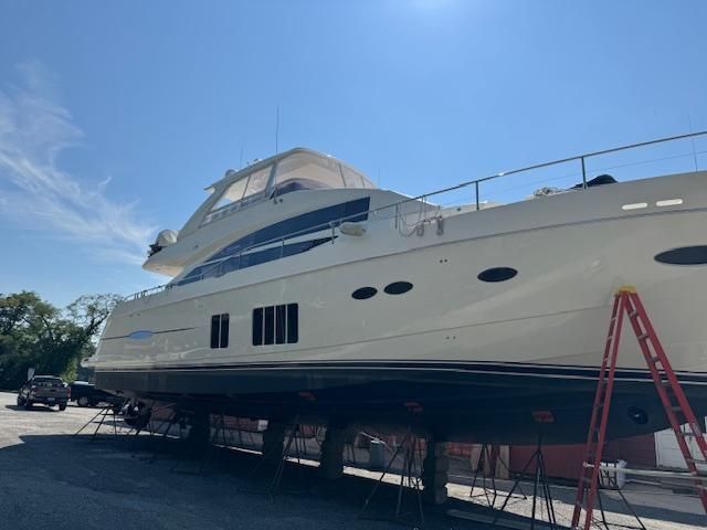 2012 Princess 72 