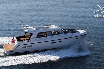 2022 Saga 385 - Edition Walnut Interior