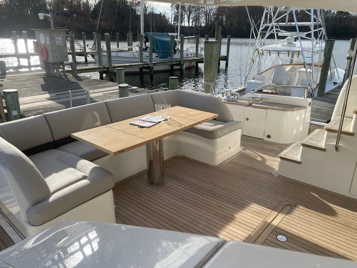 2012 Princess 72 