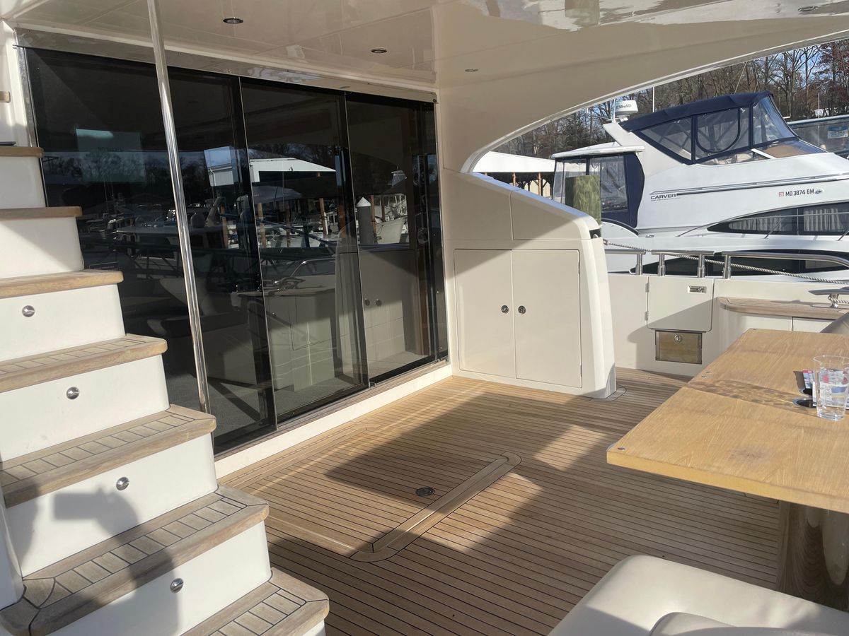 2012 Princess 72 