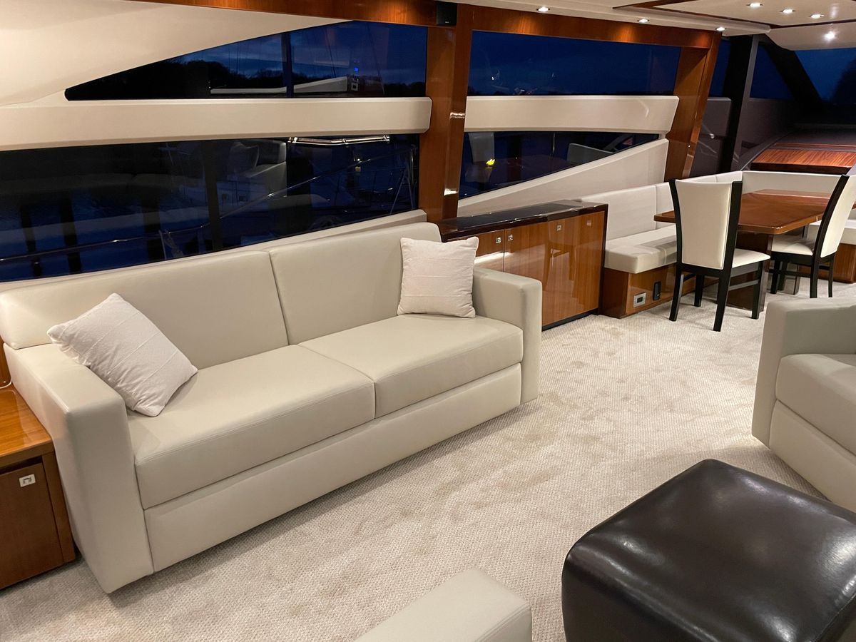 2012 Princess 72 