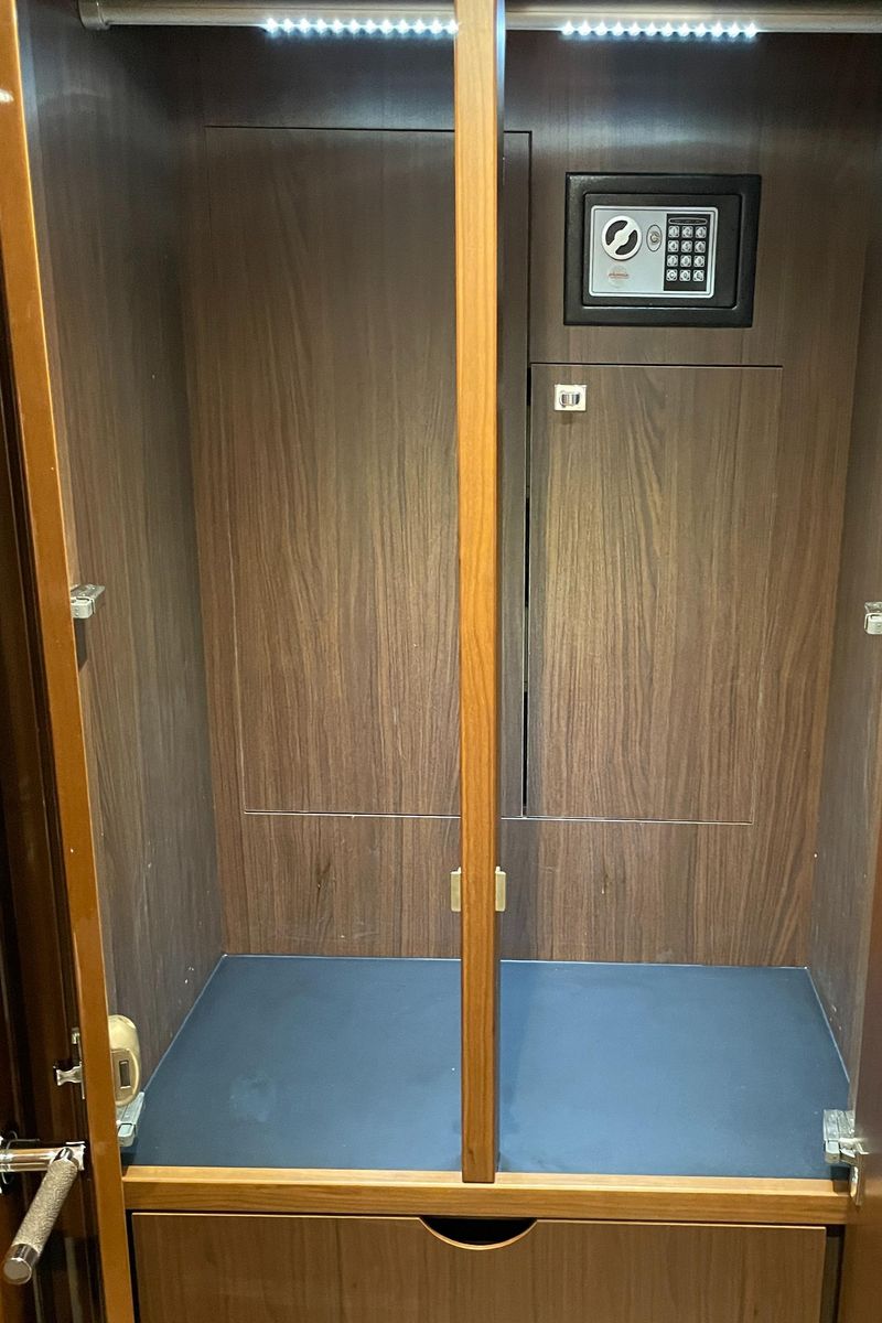 2012 Princess 72 