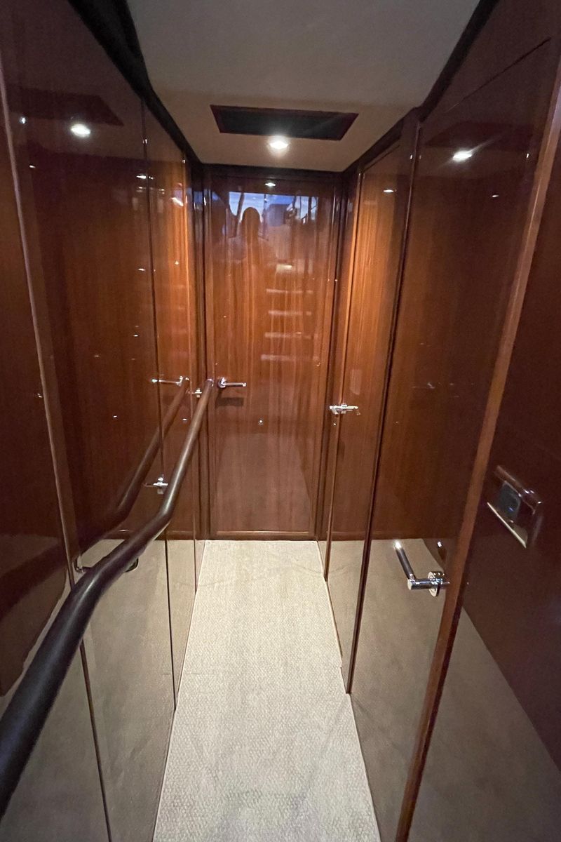 2012 Princess 72 