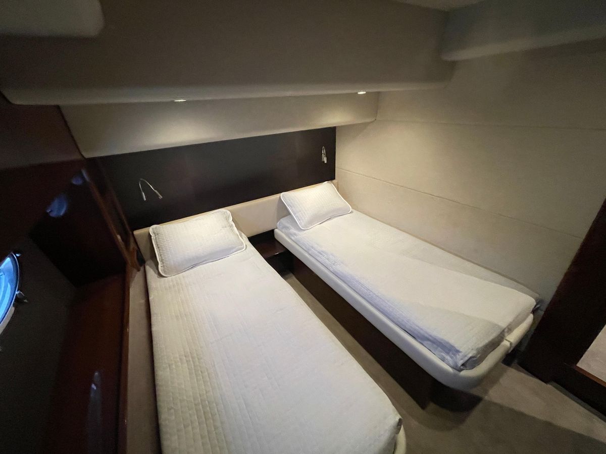 2012 Princess 72 