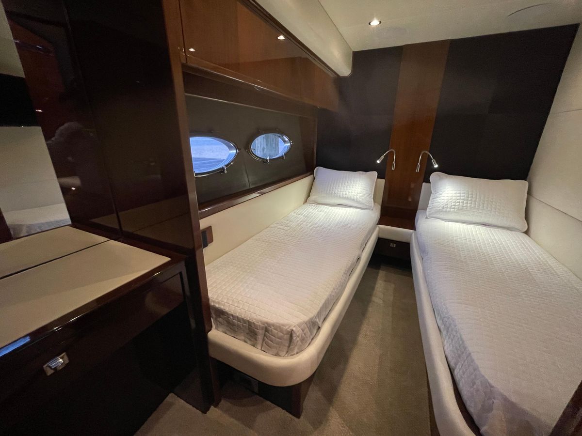 2012 Princess 72 