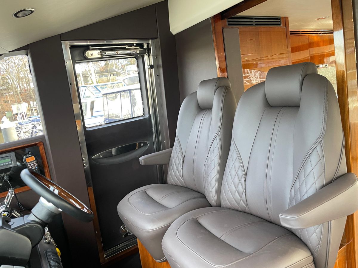 2012 Princess 72 