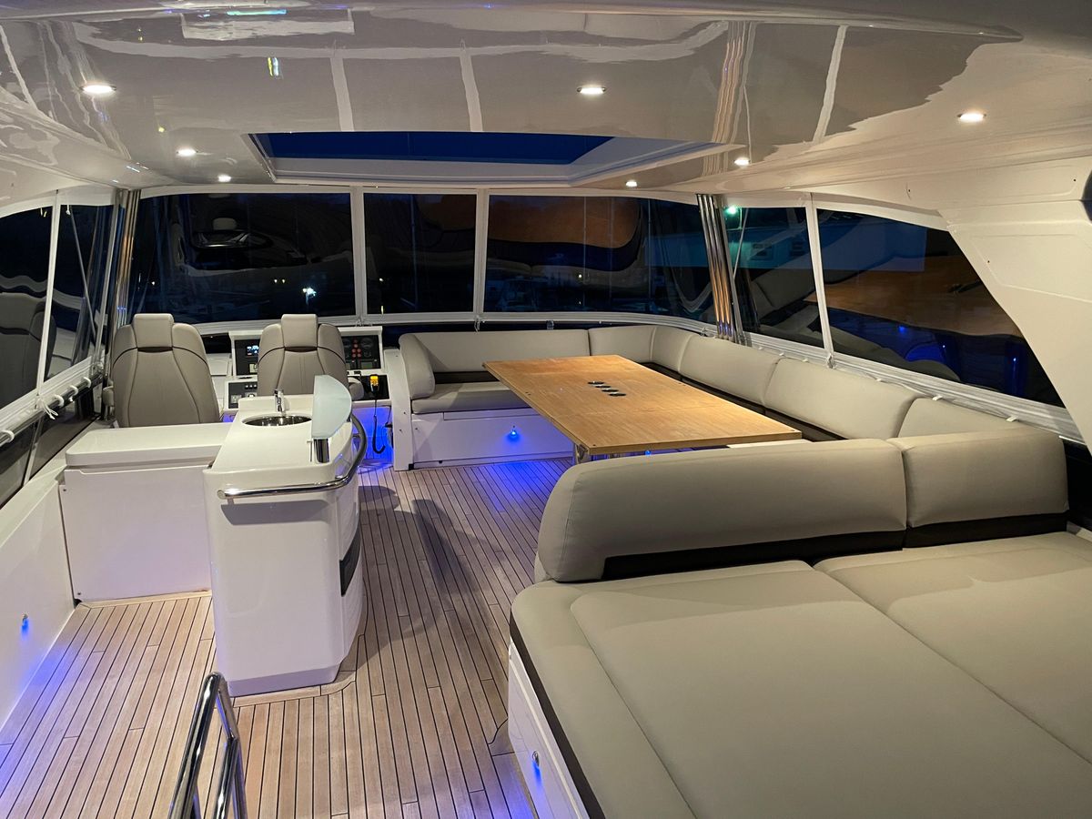 2012 Princess 72 