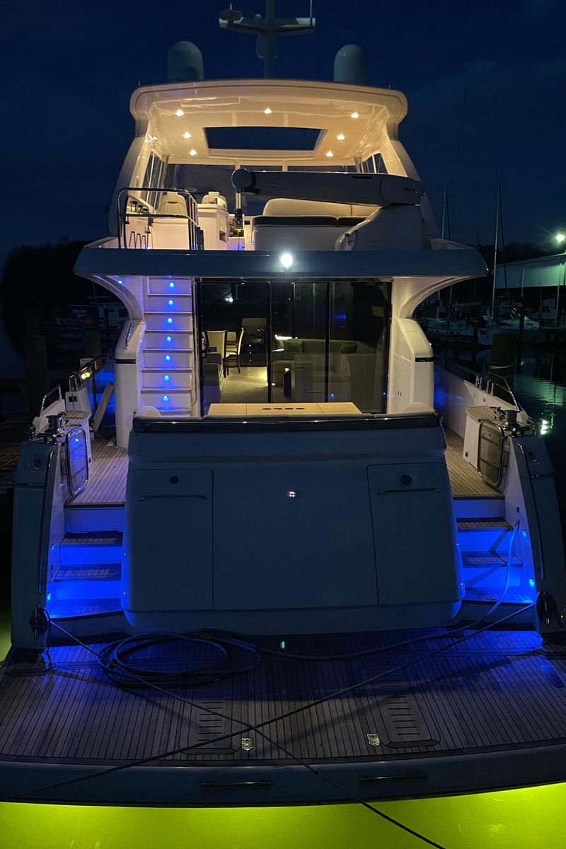 2012 Princess 72 