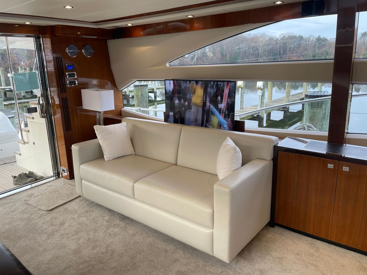2012 Princess 72 