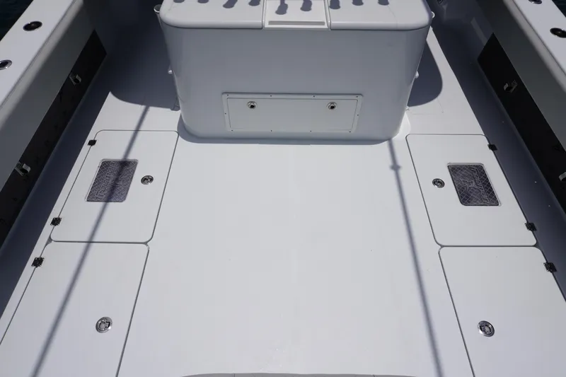  Yacht Photos Pics Spacious deck of 2022 Freeman 42 LR boat with storage compartments.