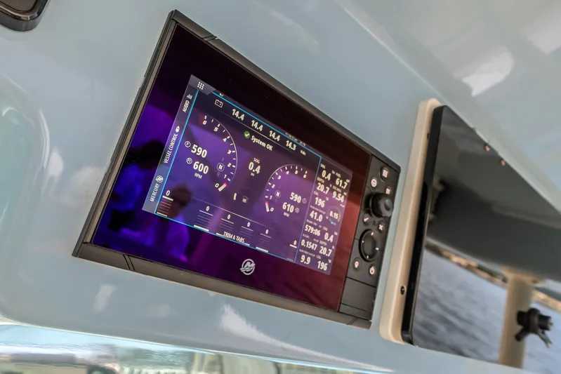 Far Niente Yacht Photos Pics 