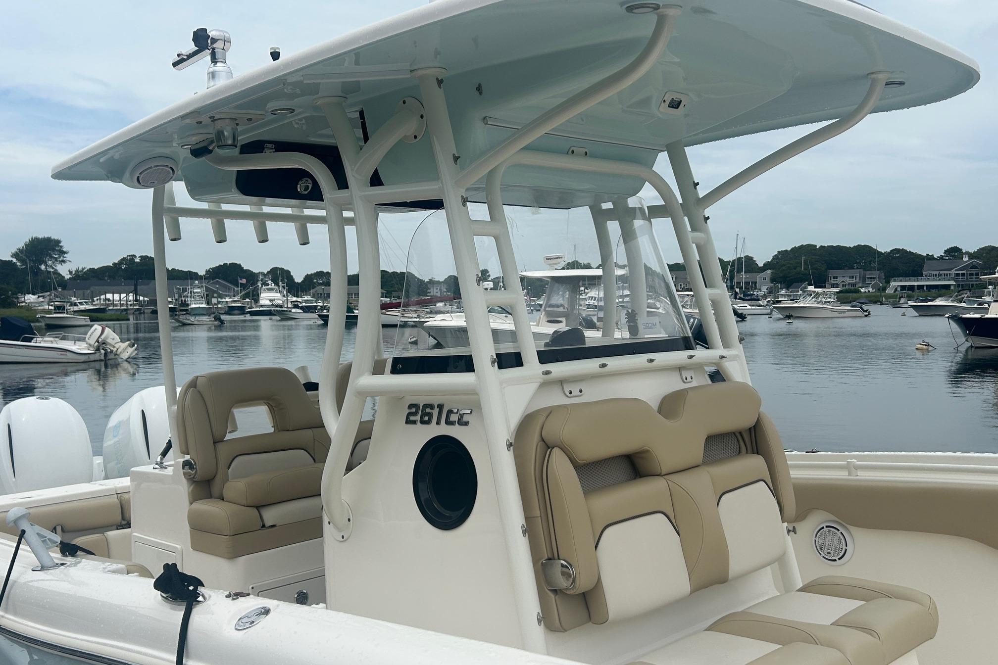 Key West Billistic 261 Center Console