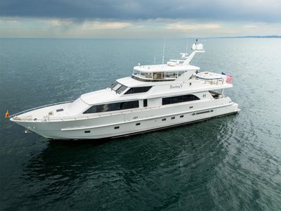 Yacht