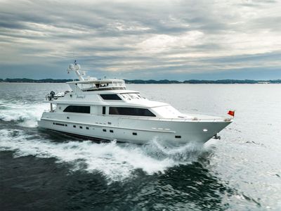 Yacht