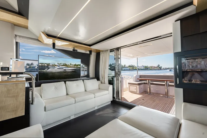 Truth Serum Yacht Photos Pics 