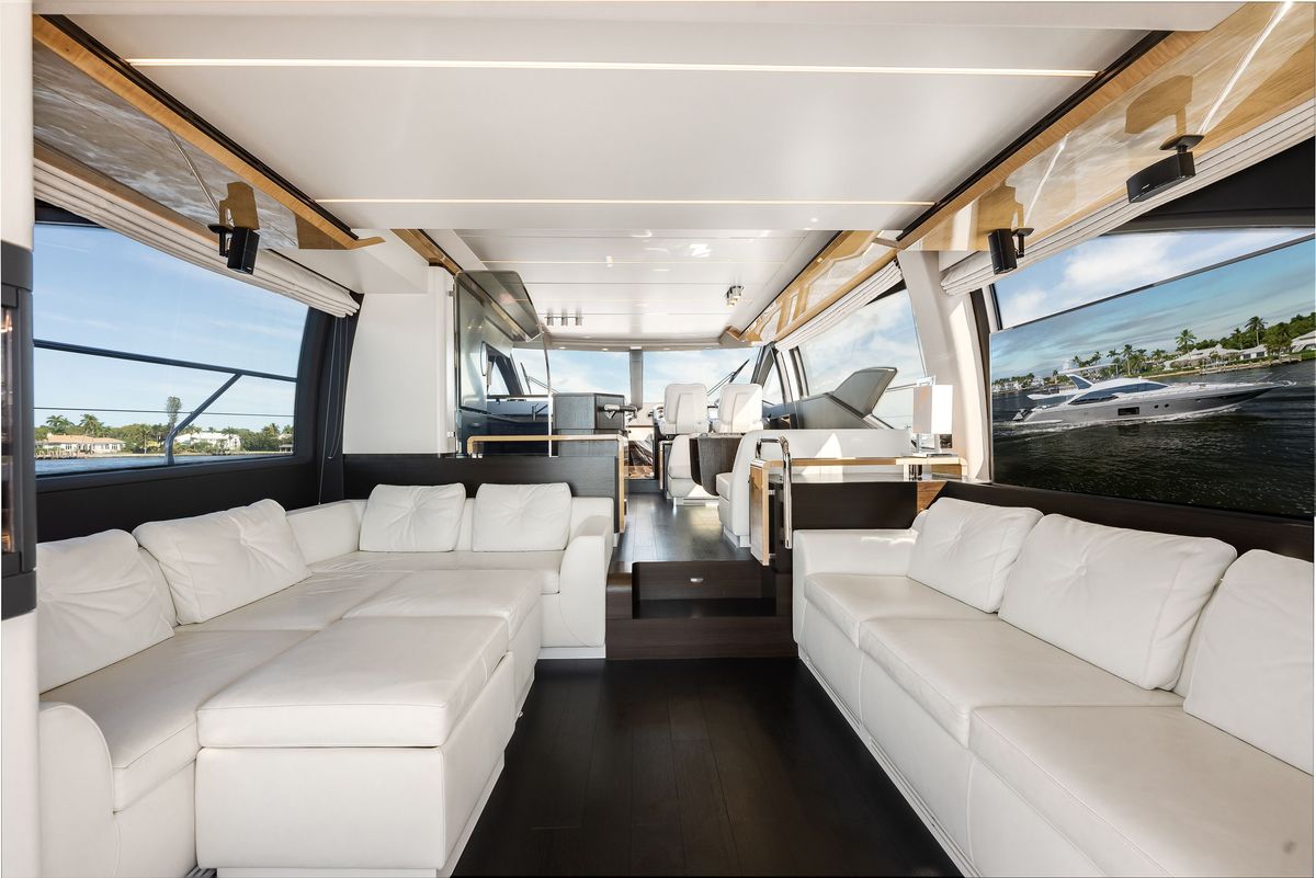 2018 Azimut 66 