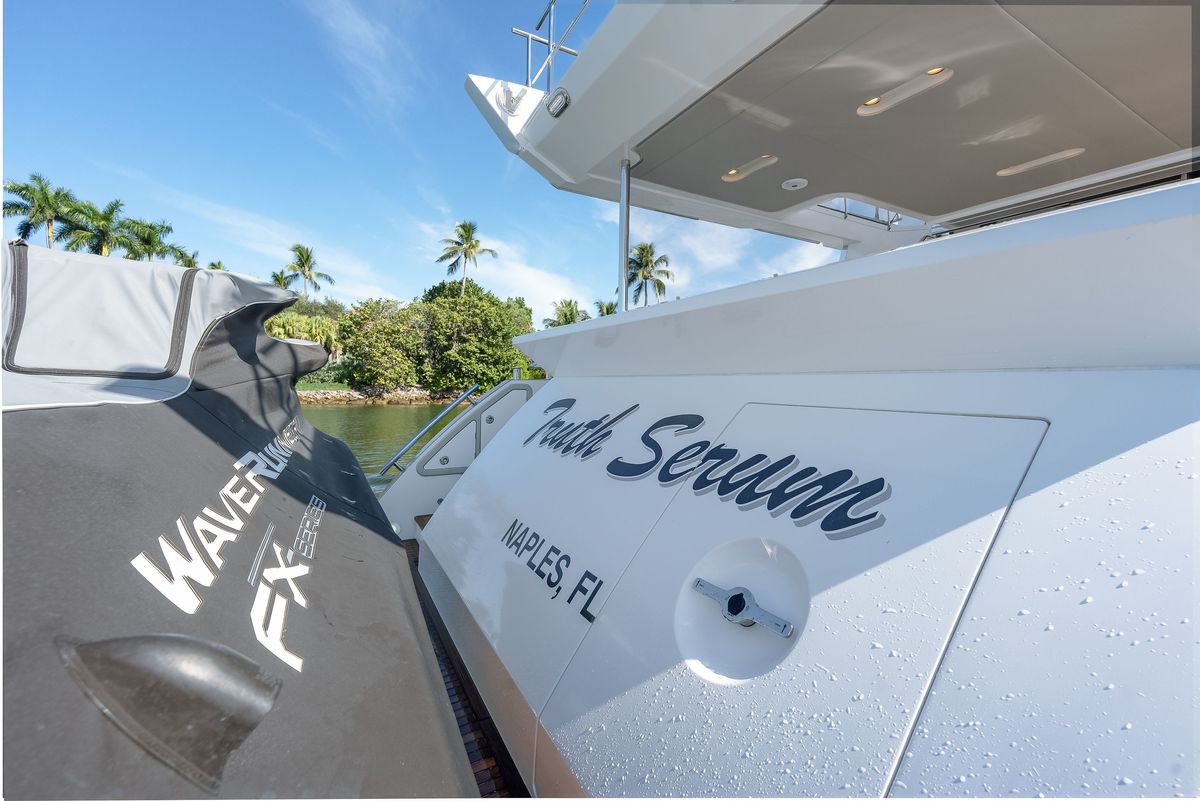2018 Azimut 66 