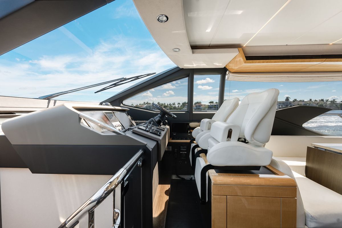2018 Azimut 66 