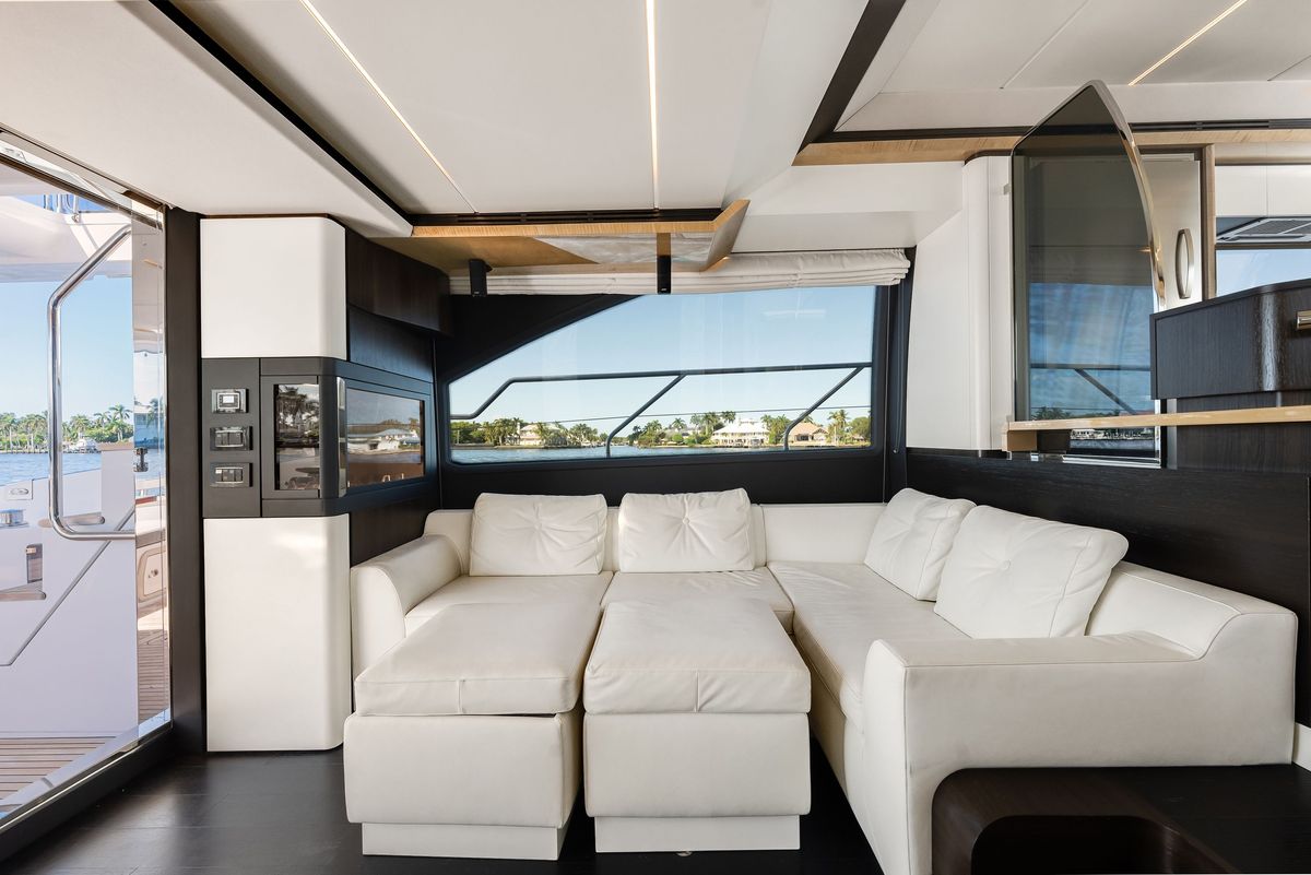 2018 Azimut 66 