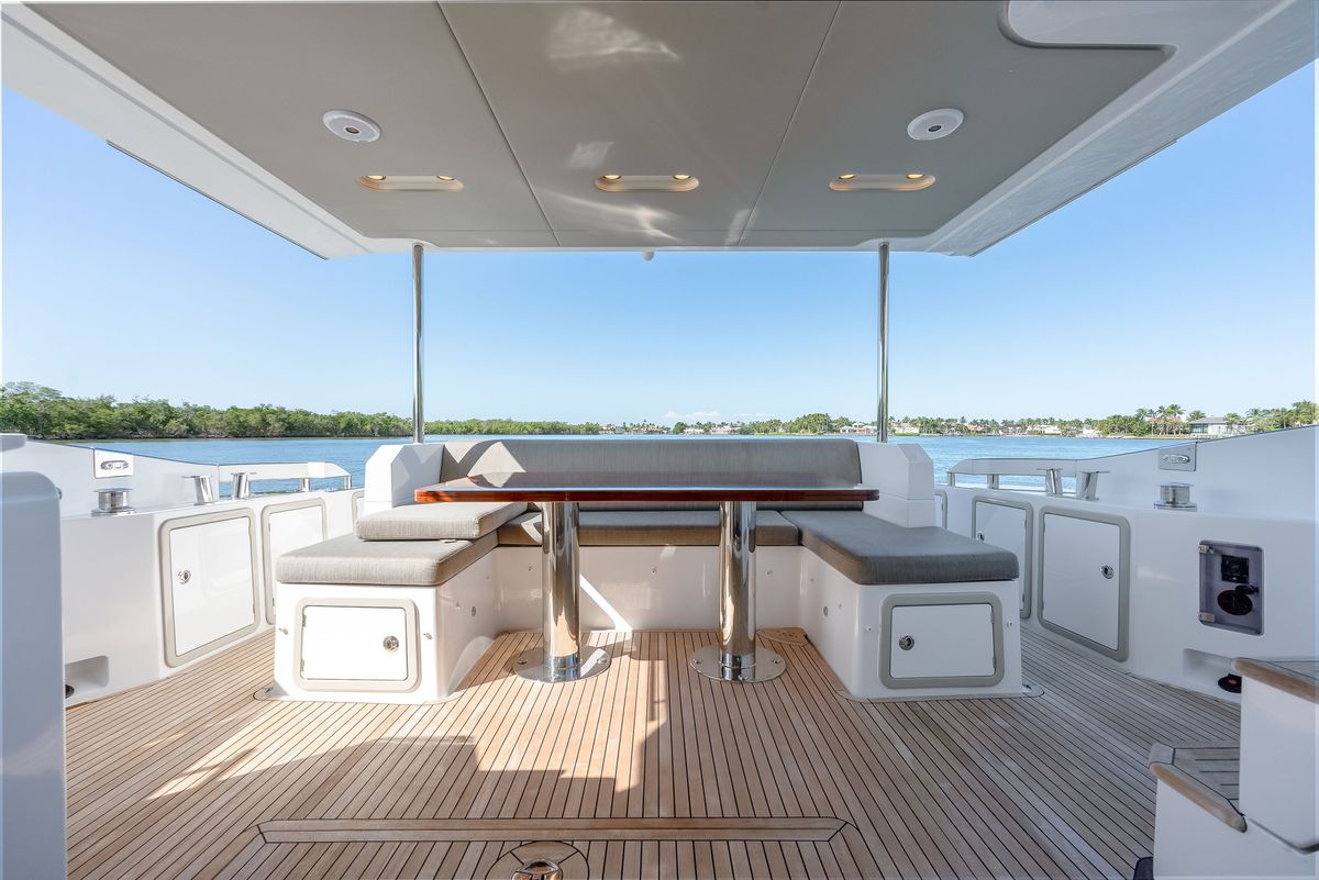 2018 Azimut 66 
