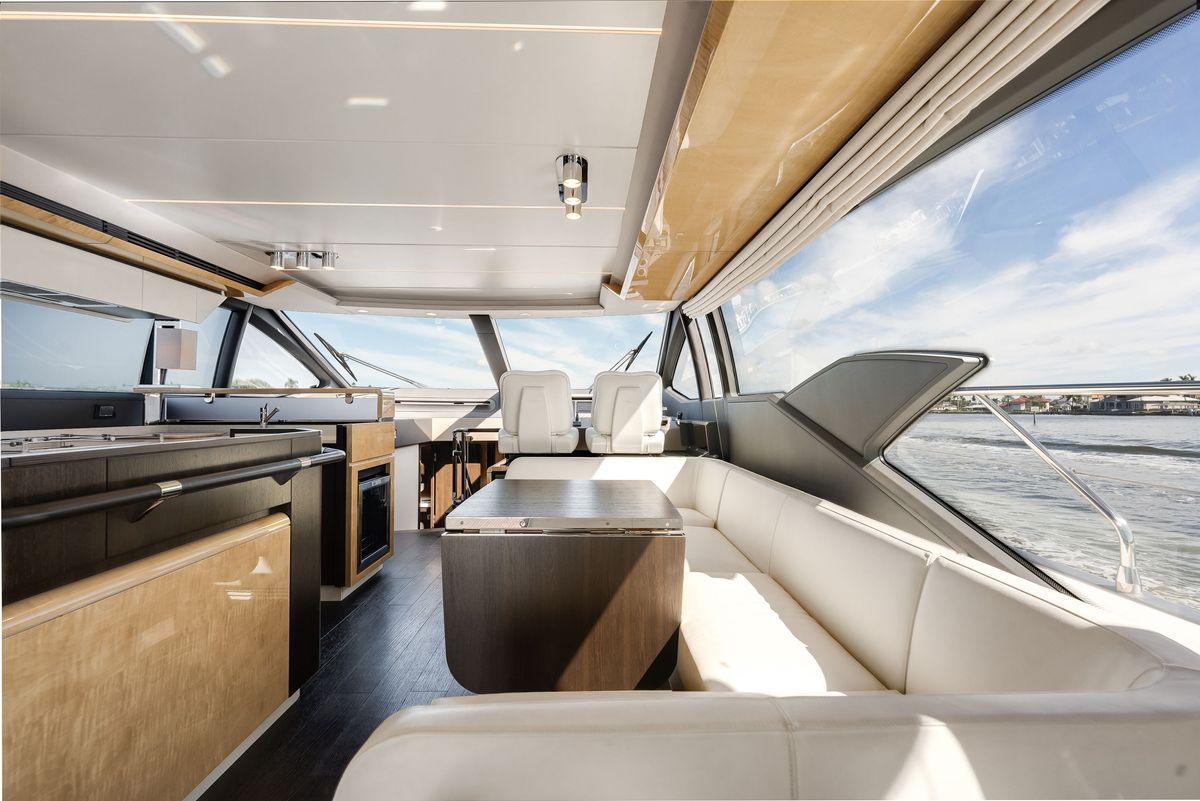 2018 Azimut 66 