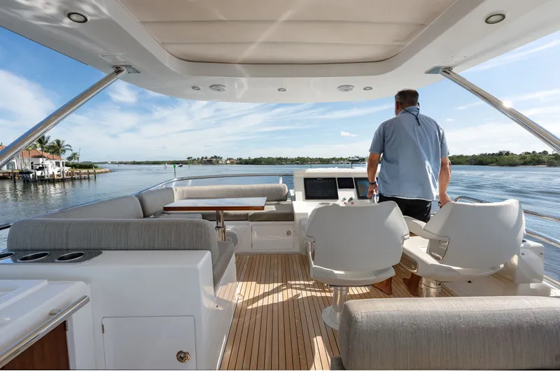 Truth Serum Yacht Photos Pics 