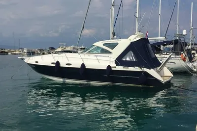 Gulf Craft Ambassador 36 Hard top