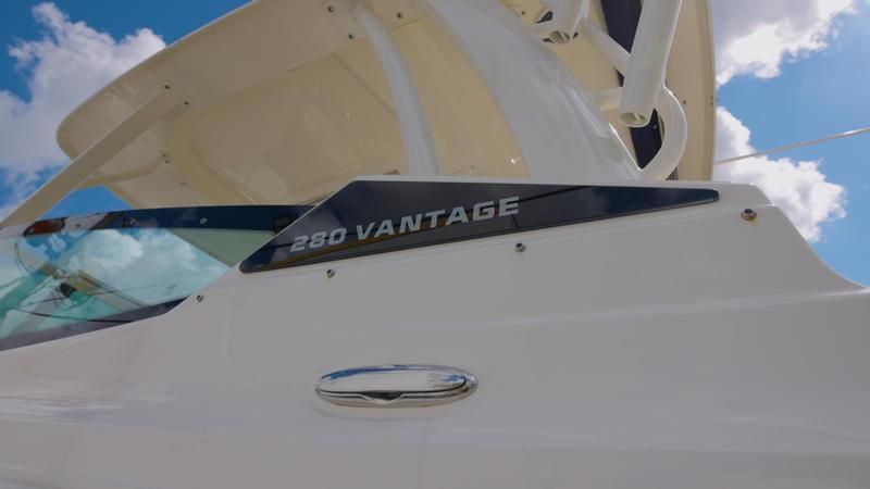 2020 Boston Whaler 280 Vantage