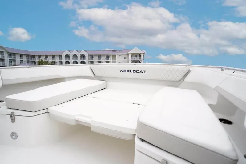  Yacht Photos Pics Manufacturer Provided Image: Manufacturer Provided Image