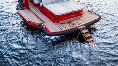 Yacht