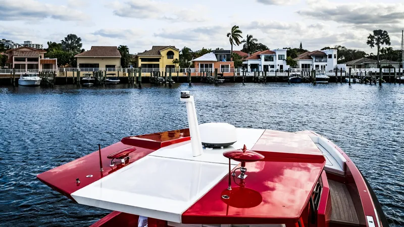 Corso Red Yacht Photos Pics 