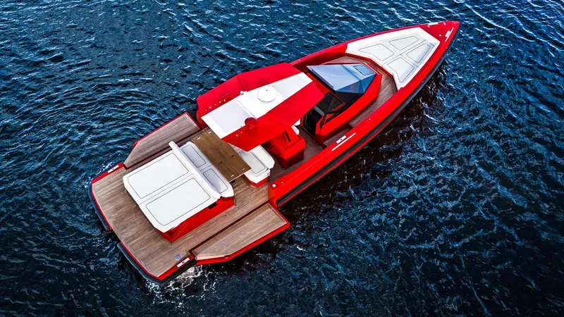 Corso Red Yacht Photos Pics 