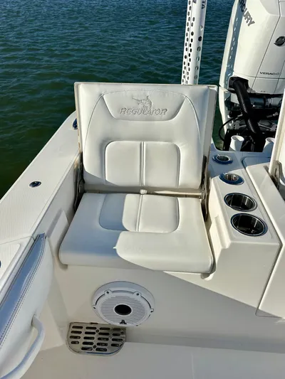 Amy's Cupholder Yacht Photos Pics 