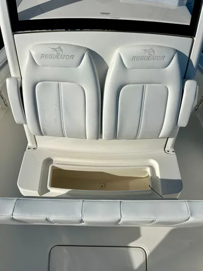 Amy's Cupholder Yacht Photos Pics 