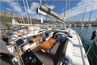 Yacht