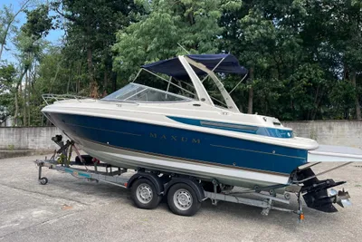 1997 Maxum 2300 SC