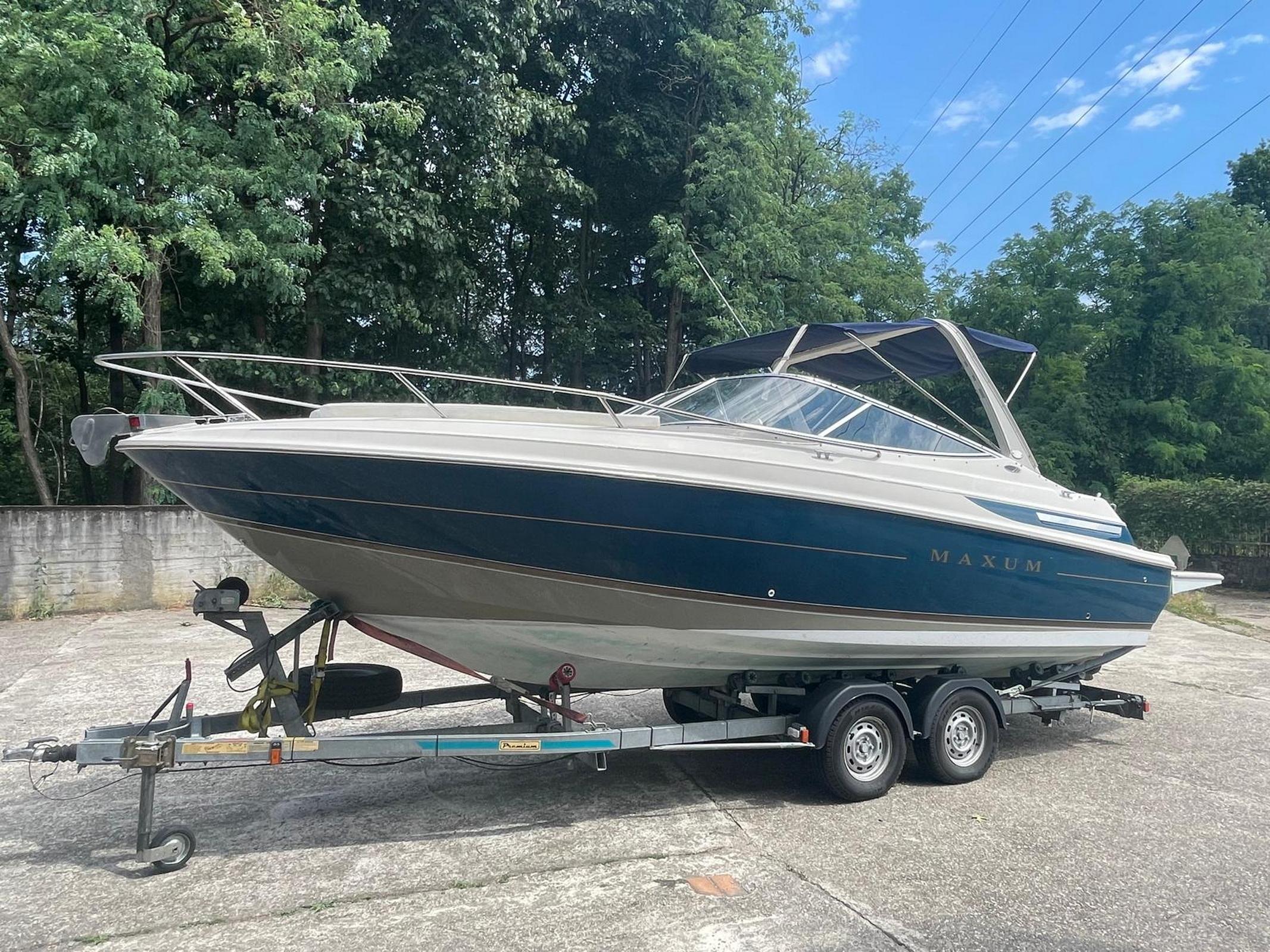 Tweedehands 1997 Maxum 2300 SC Vanzaghello, Milano 23,000