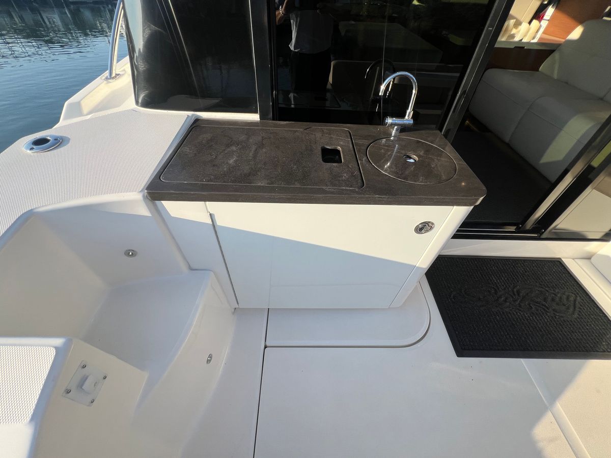 2016 Sea Ray 47 