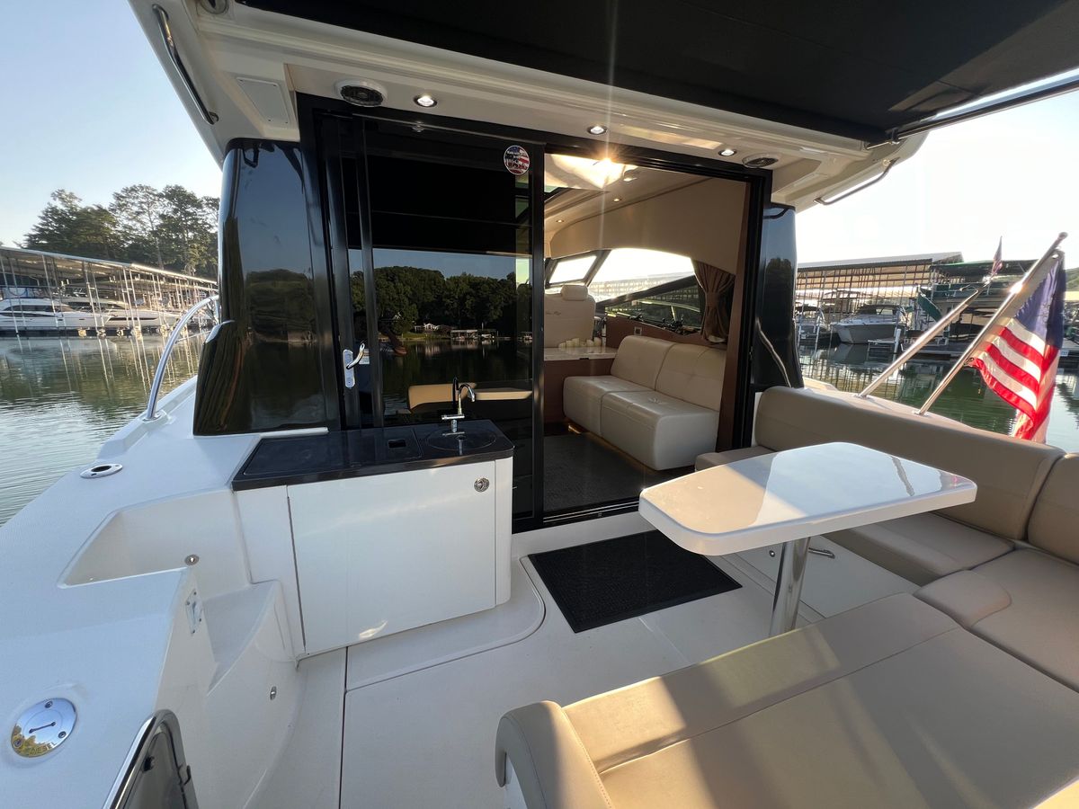 2016 Sea Ray 47 