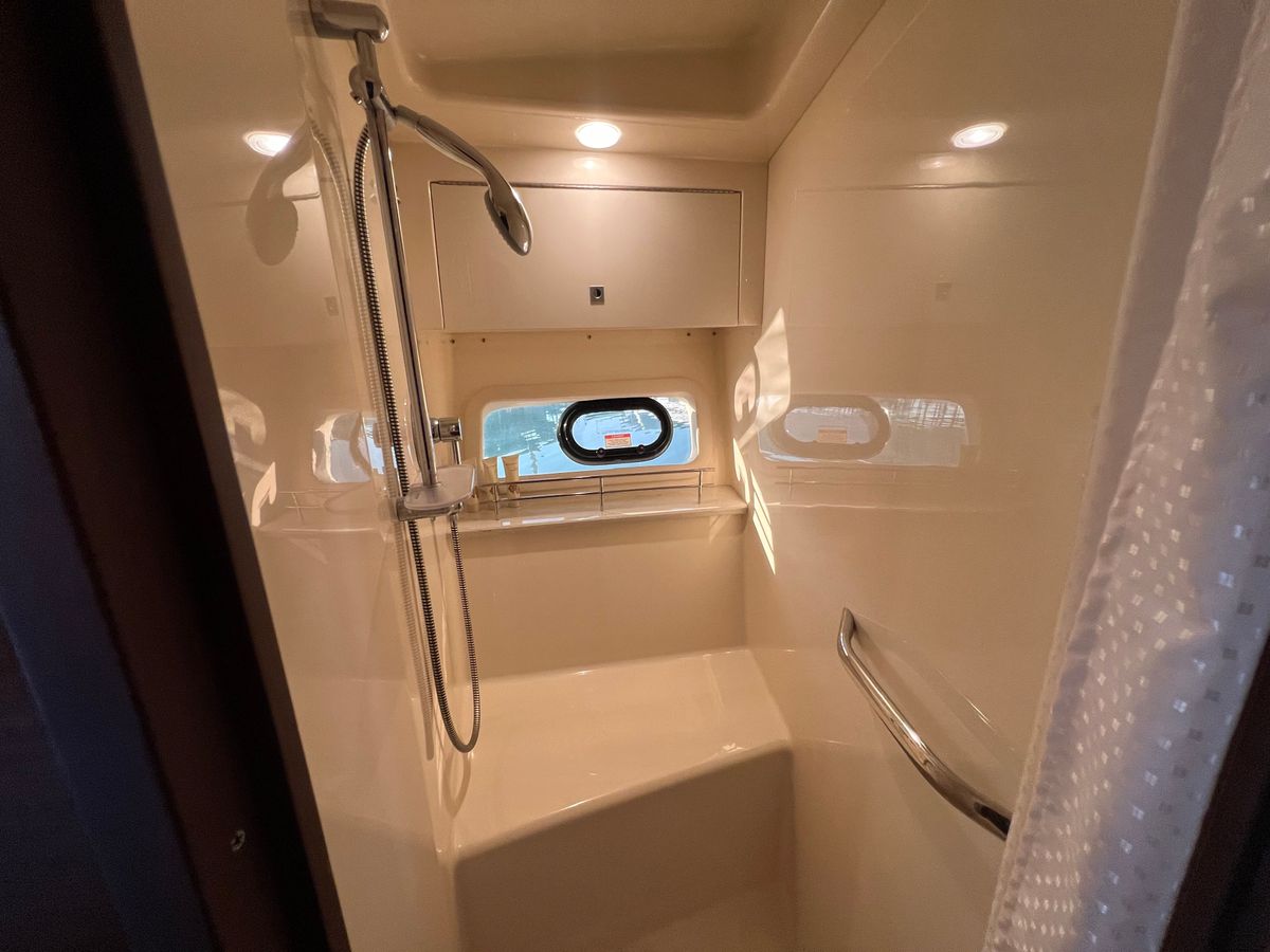 2016 Sea Ray 47 