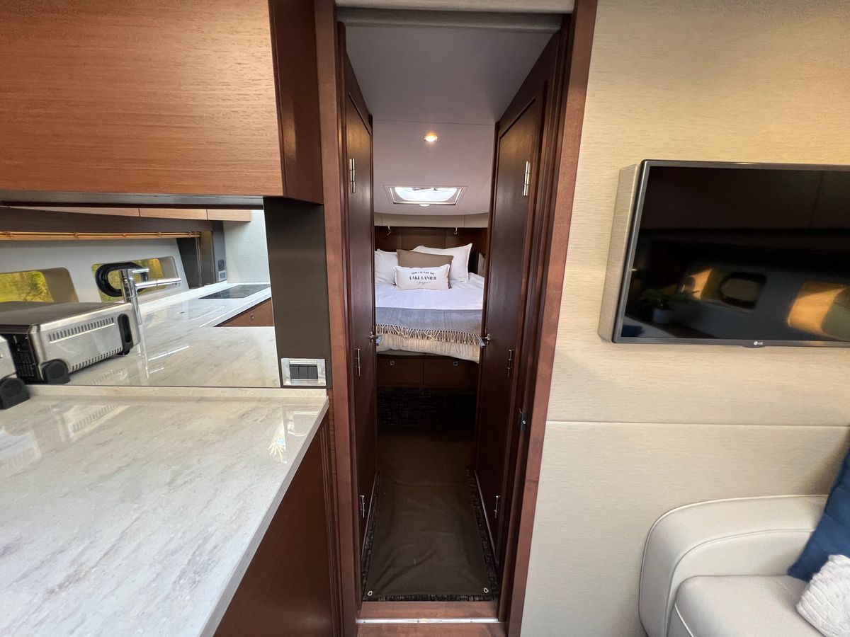 2016 Sea Ray 47 