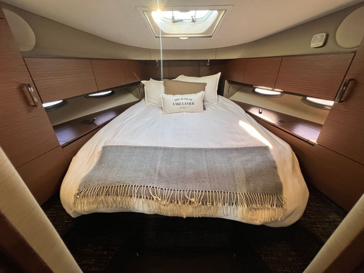 2016 Sea Ray 47 