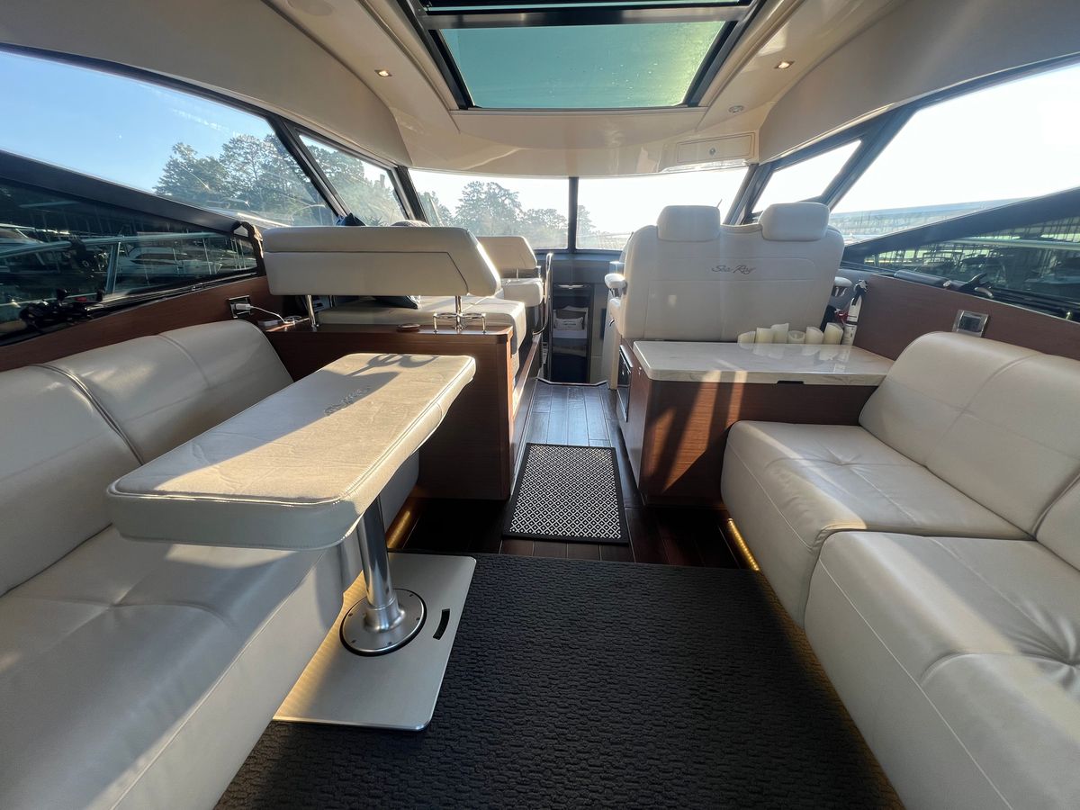 2016 Sea Ray 47 