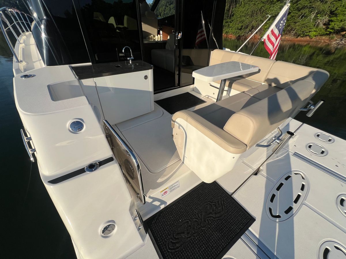 2016 Sea Ray 47 