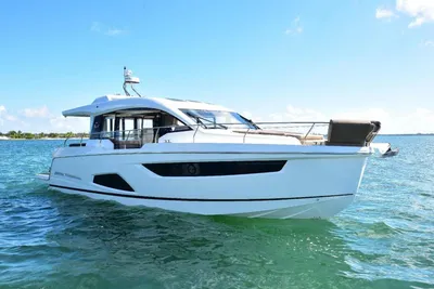 Sealine C430