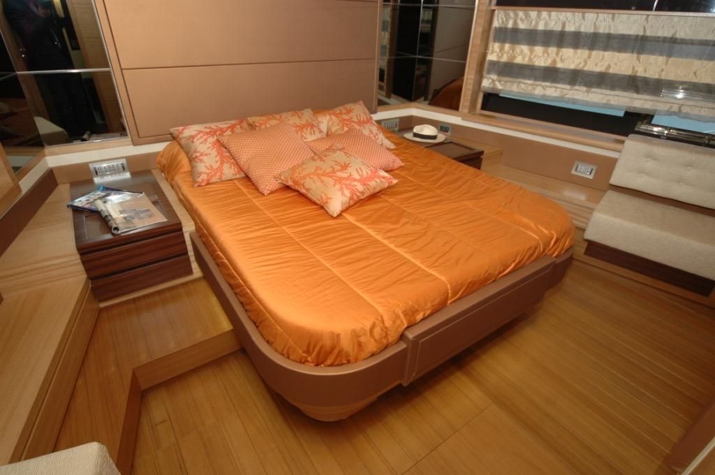 2010 Baia 102 