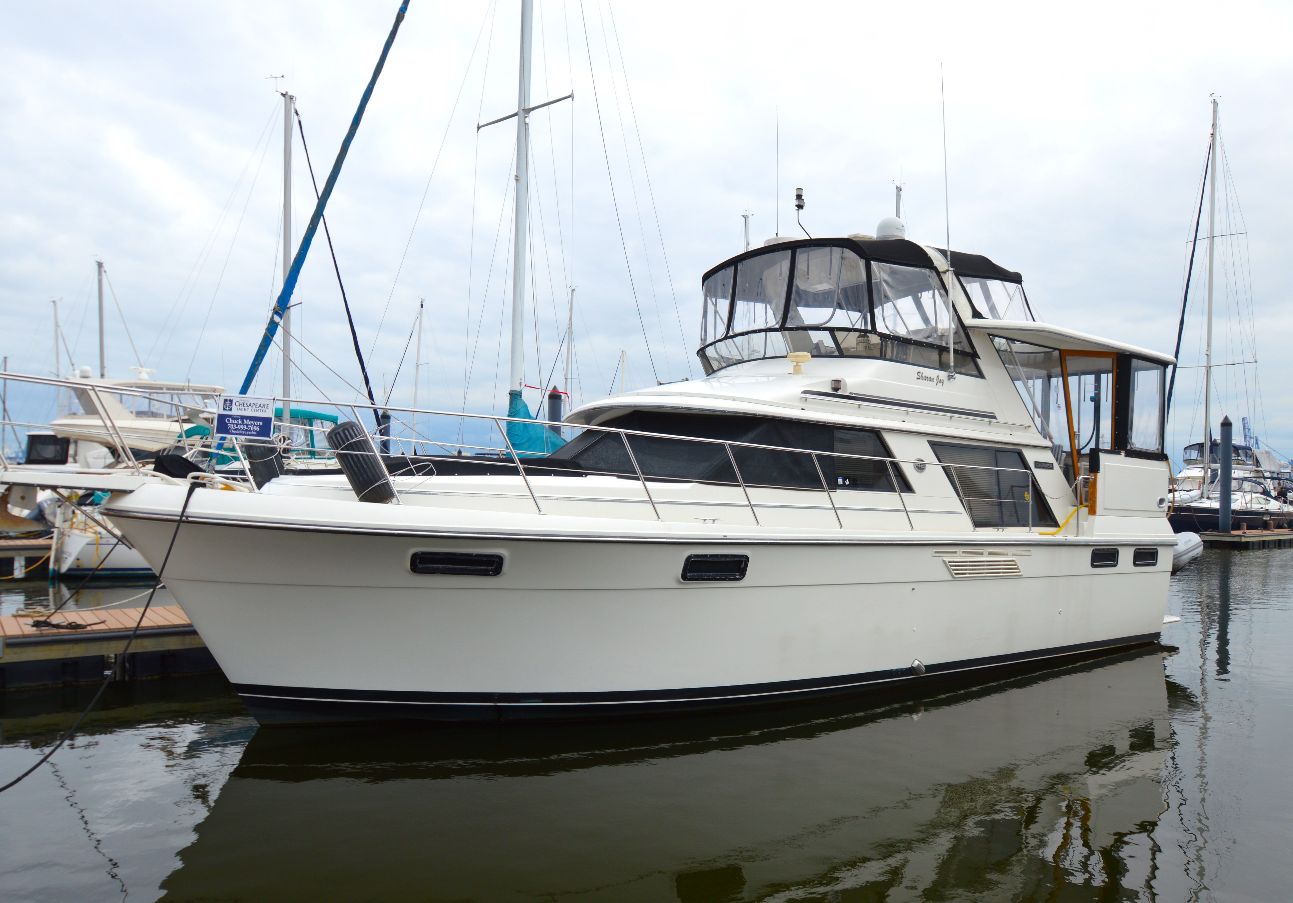 Carver 42 Aft Cabin Motoryacht - Cummins