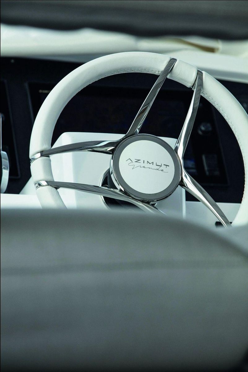 2020 Azimut 114 