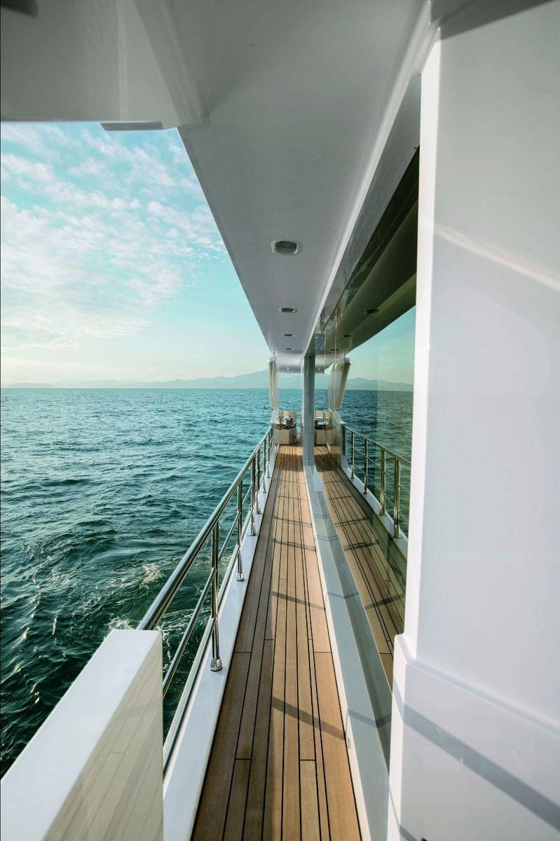 2020 Azimut 114 