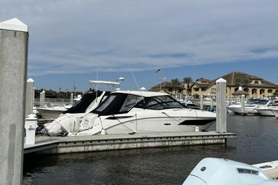 Sea Ray 320 Sundancer OB